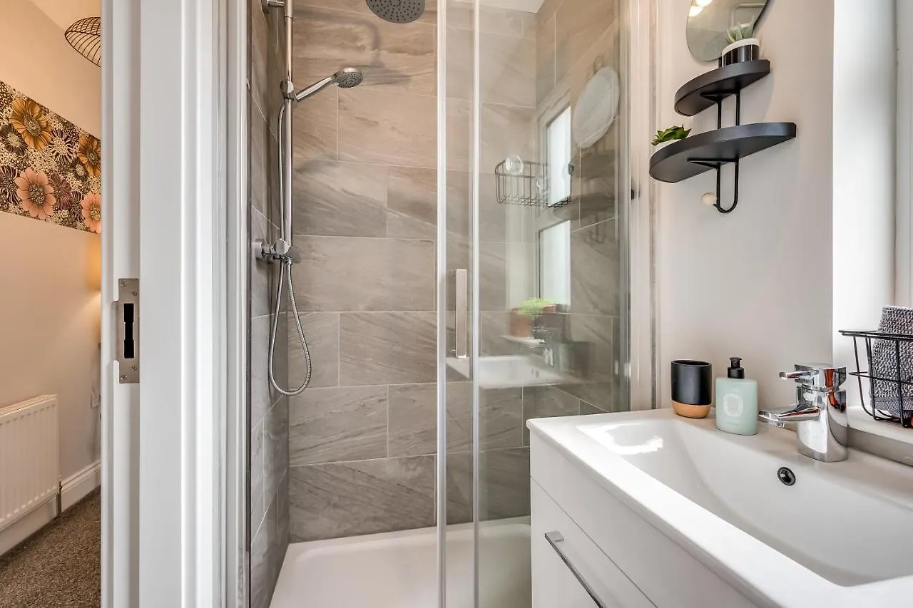Central Belfast Apartments: Botanic 0*,
