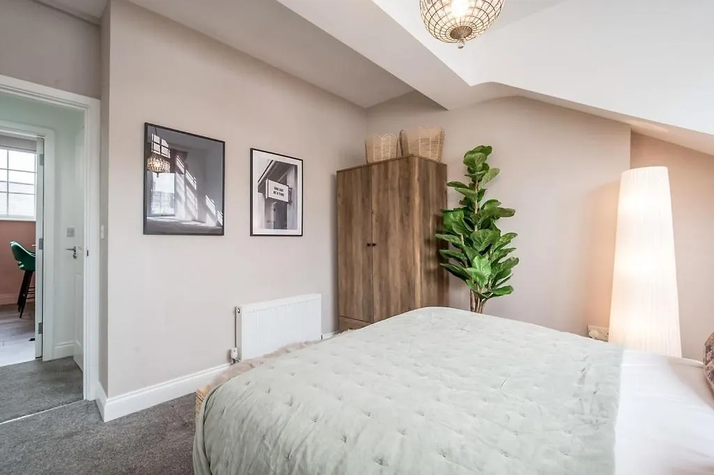 Central Belfast Apartments: Botanic United Kingdom